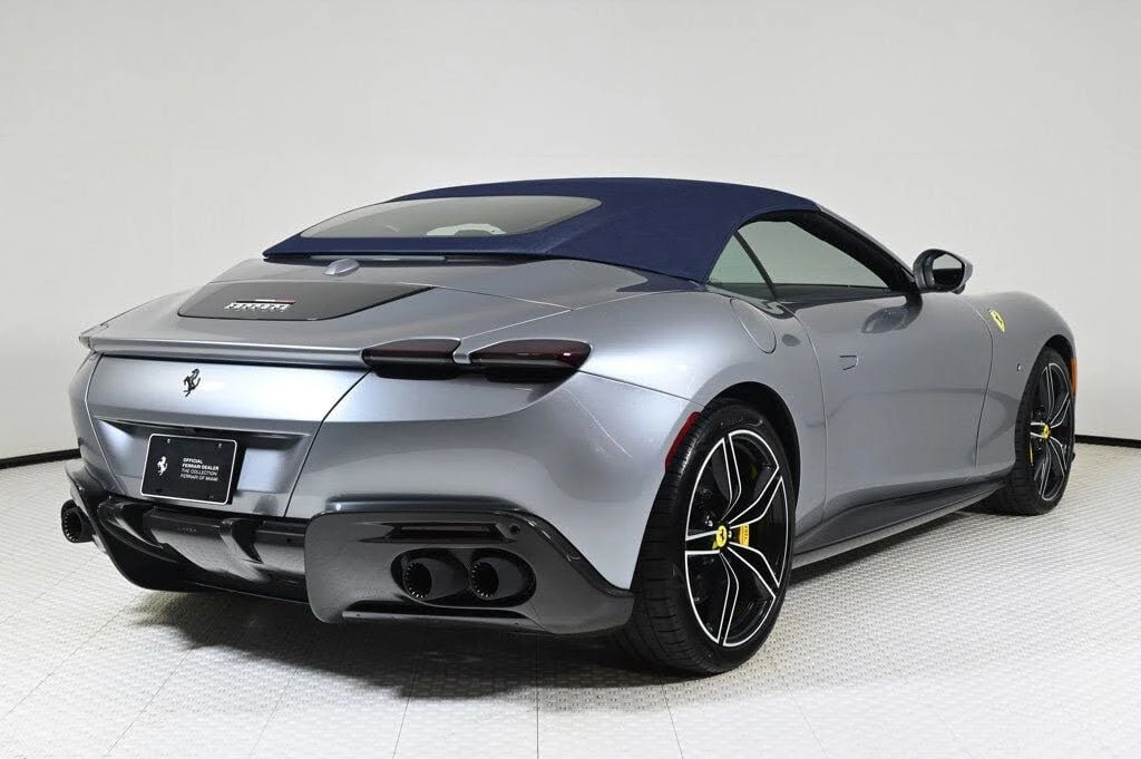 2024 Ferrari Roma Spider - Image 9 of 31