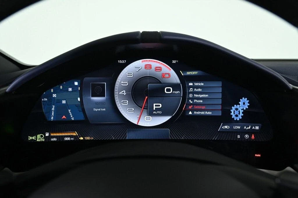 2024 Ferrari Roma Spider - Image 15 of 31