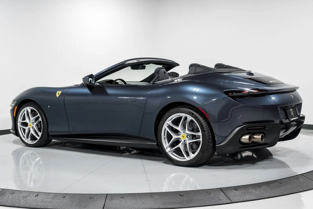 2024 Ferrari Roma Spider - Image 5 of 31