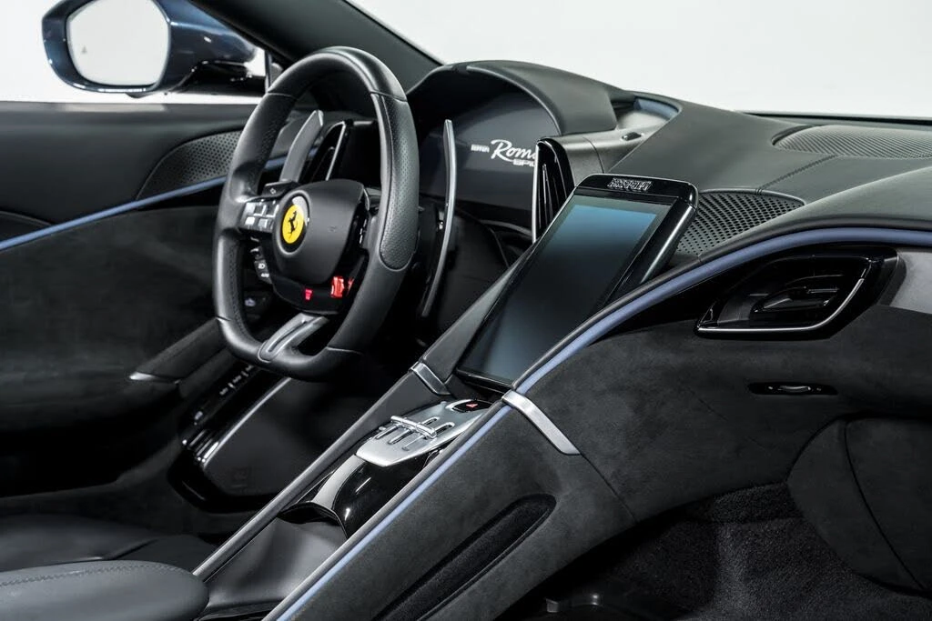 2024 Ferrari Roma Spider - Image 27 of 31