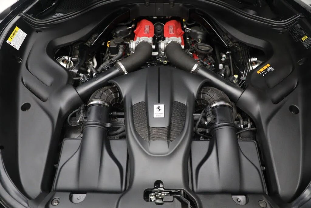 2024 Ferrari Roma Spider - Image 28 of 29