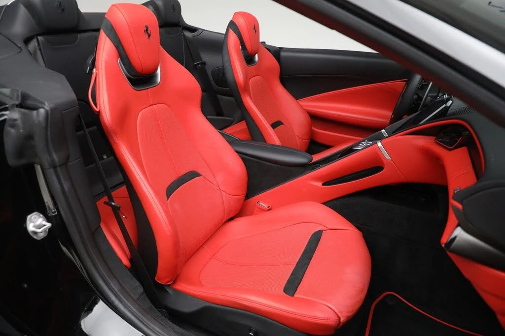 2024 Ferrari Roma Spider - Image 18 of 29