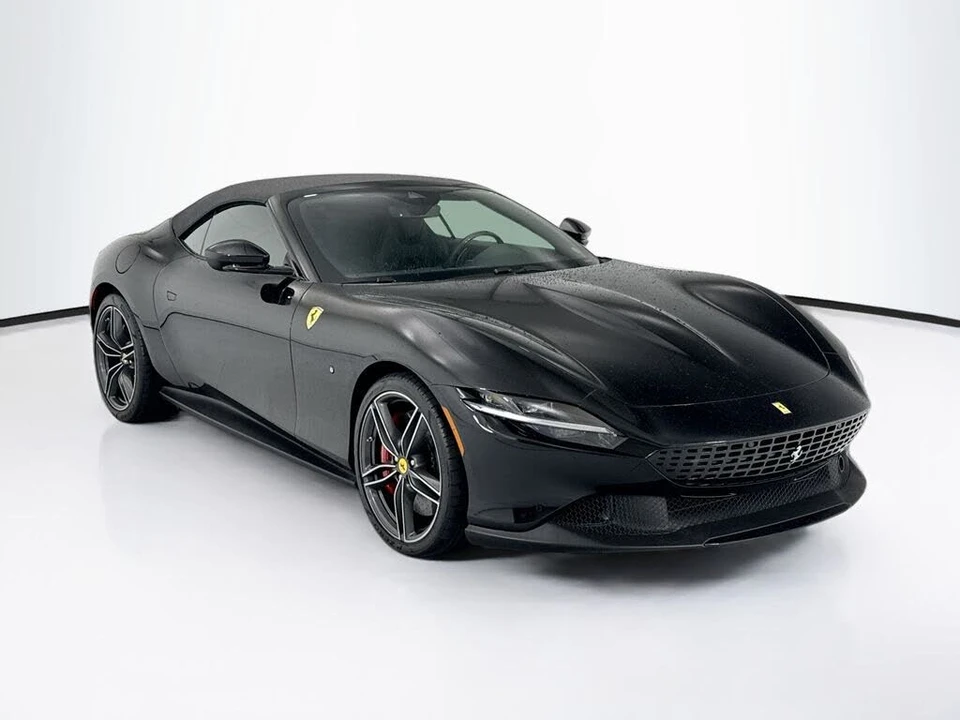 2024 Ferrari Roma Spider - Image 11 of 31