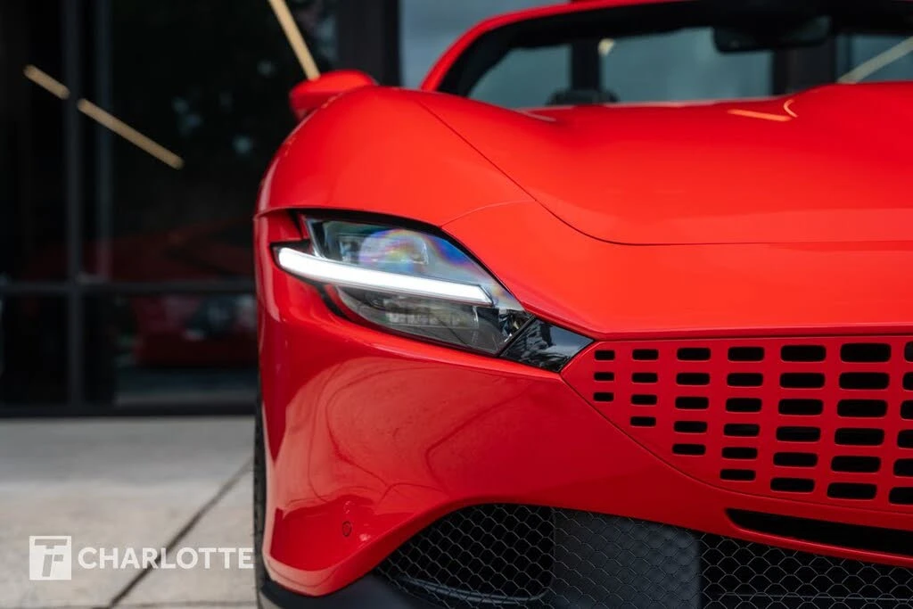 2024 Ferrari Roma Spider - Image 5 of 31