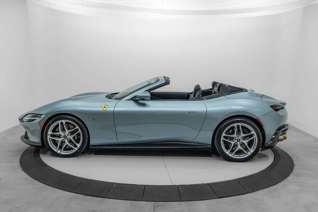 2024 Ferrari Roma Spider - Image 3 of 31