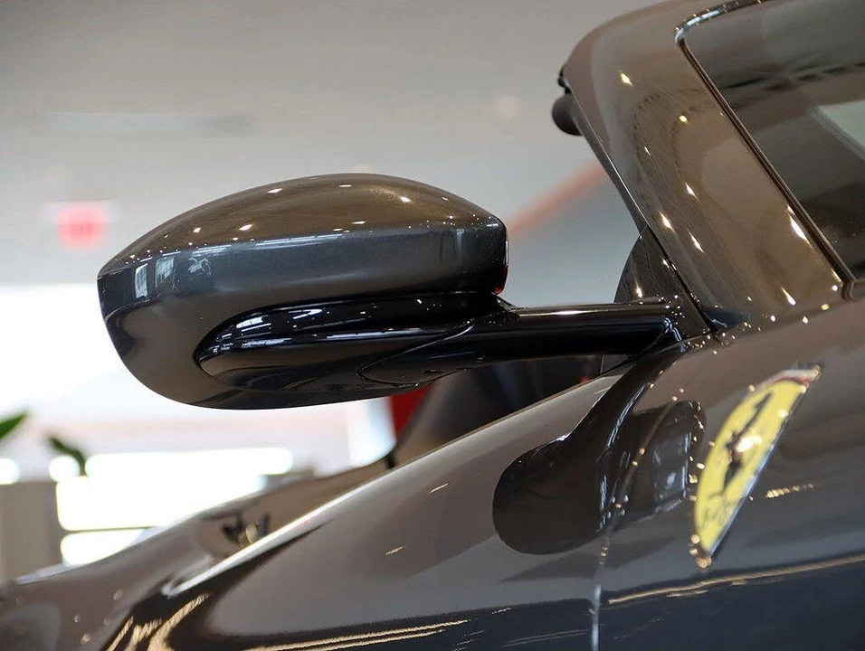 2024 Ferrari Roma Spider - Image 14 of 31