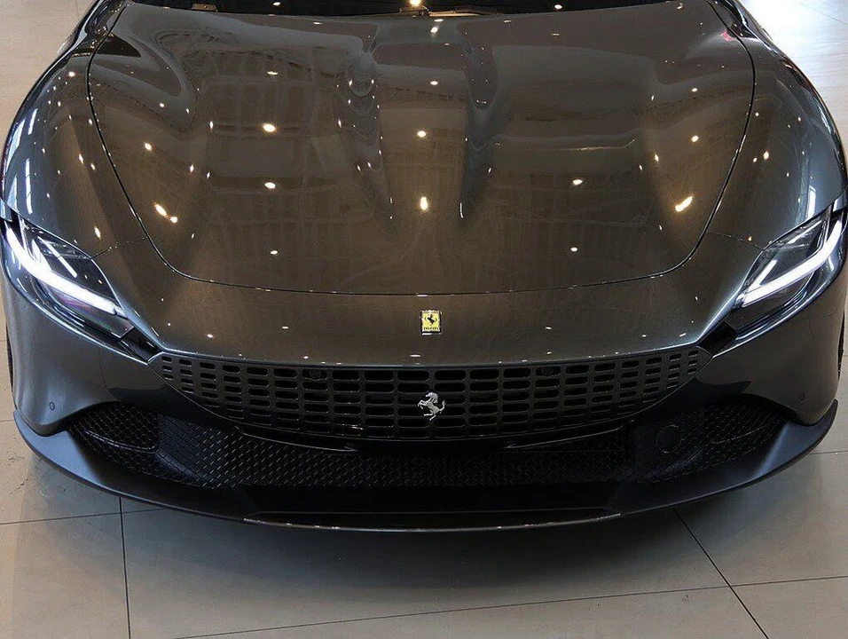 2024 Ferrari Roma Spider - Image 29 of 31