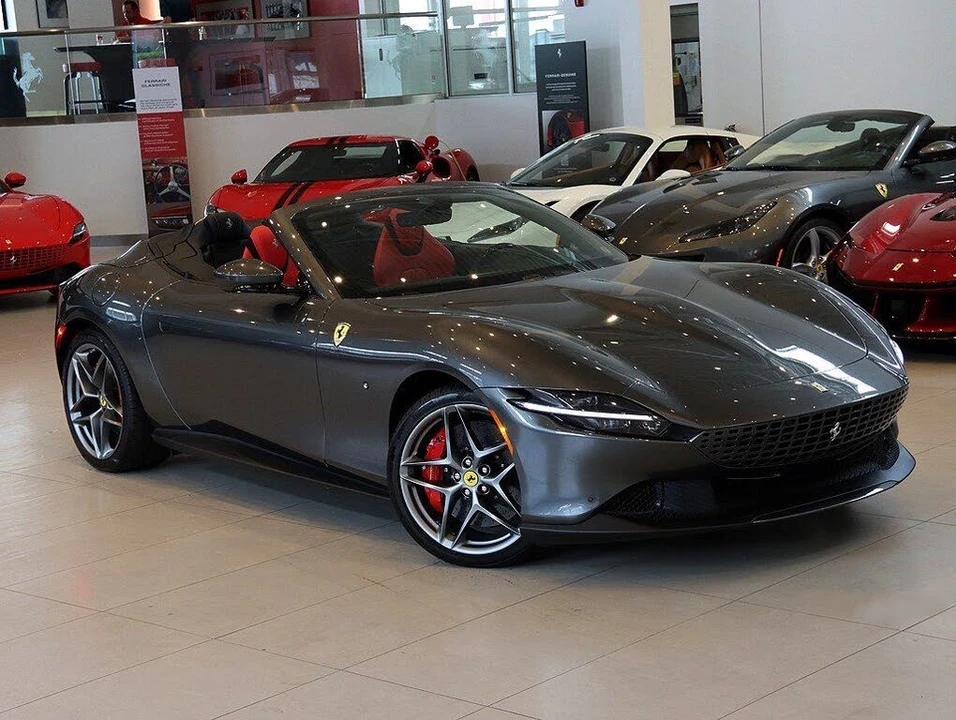 2024 Ferrari Roma Spider - Image 7 of 31