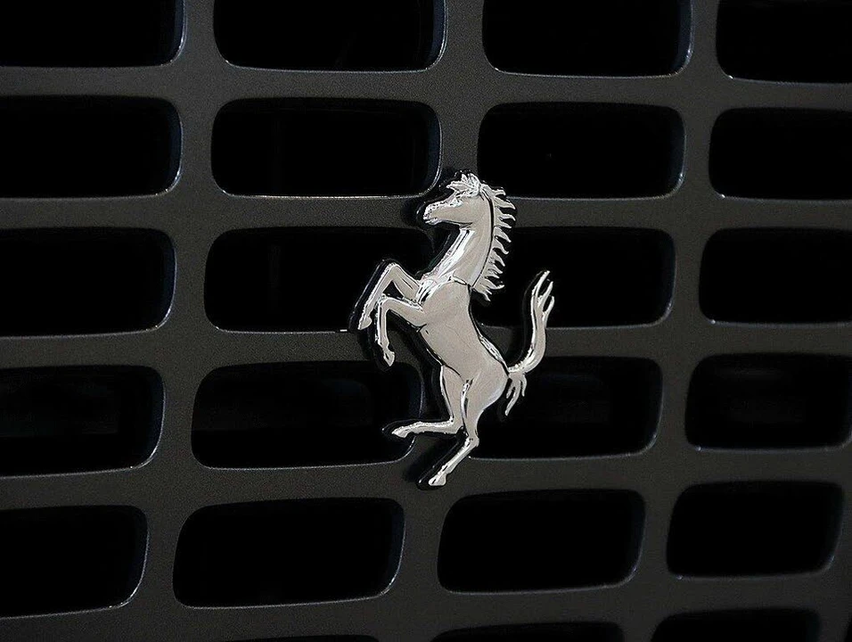 2024 Ferrari Roma Spider - Image 21 of 31