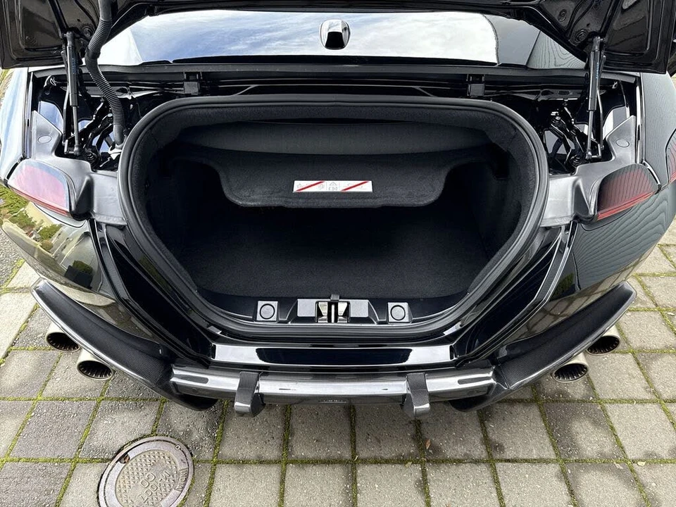 2024 Ferrari Roma Spider - Image 23 of 31