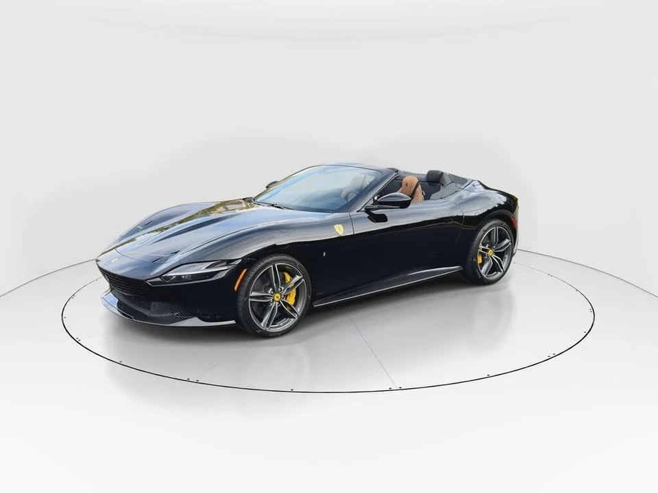 2024 Ferrari Roma Spider - Image 4 of 31