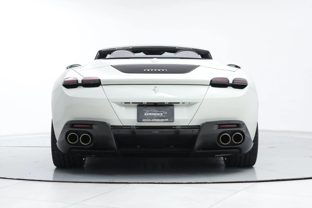 2024 Ferrari Roma Spider - Image 9 of 31