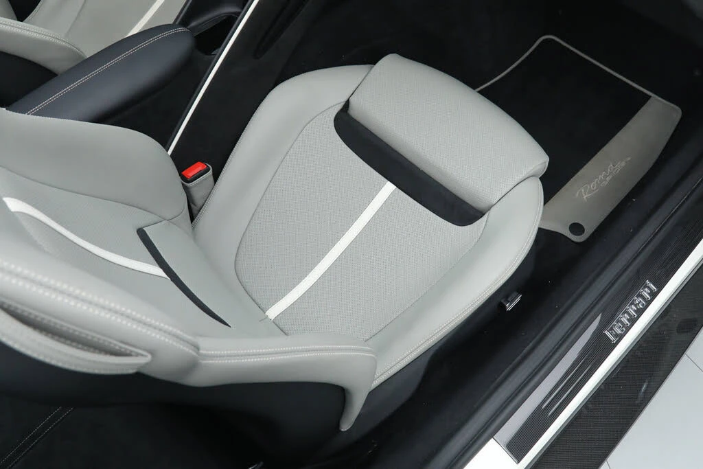 2024 Ferrari Roma Spider - Image 24 of 31