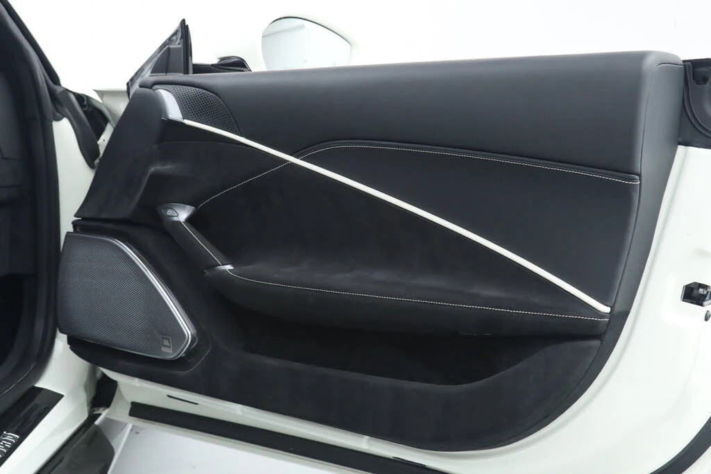2024 Ferrari Roma Spider - Image 20 of 31