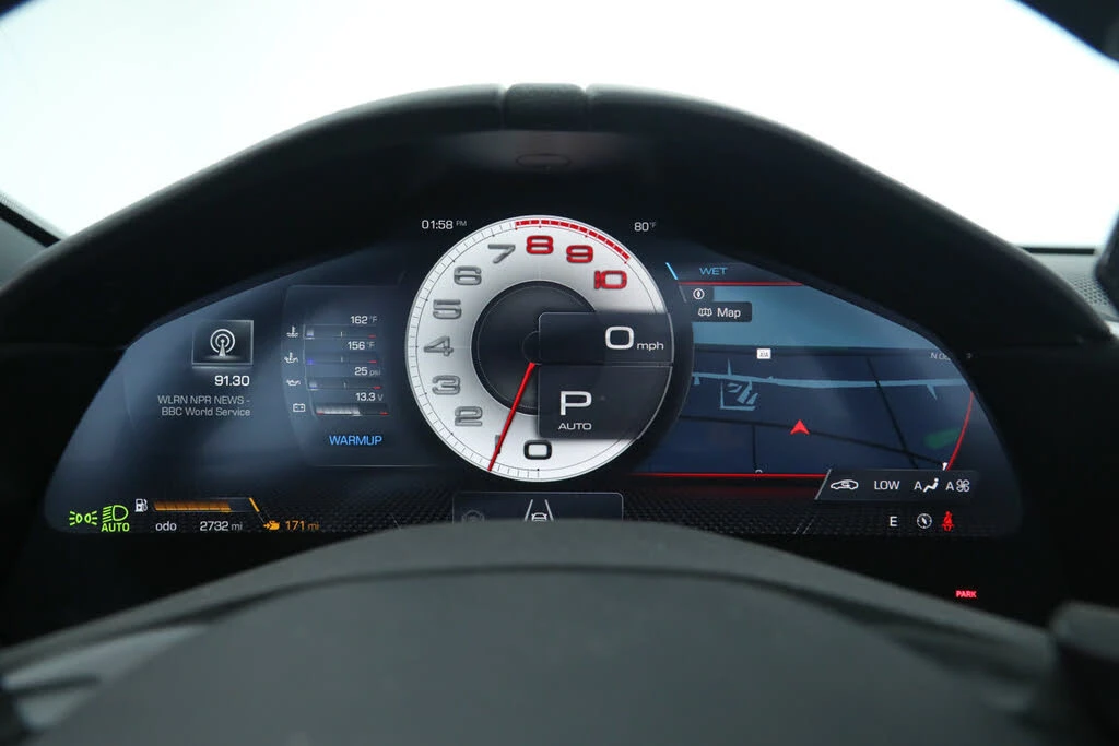 2024 Ferrari Roma Spider - Image 29 of 31