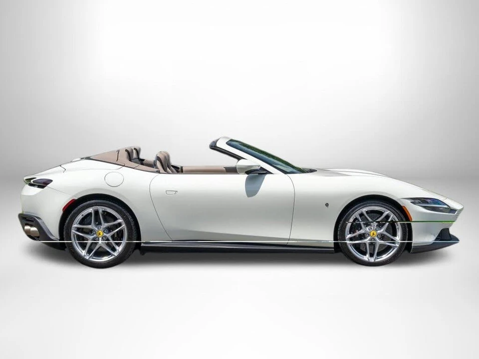 2024 Ferrari Roma Spider - Image 7 of 31