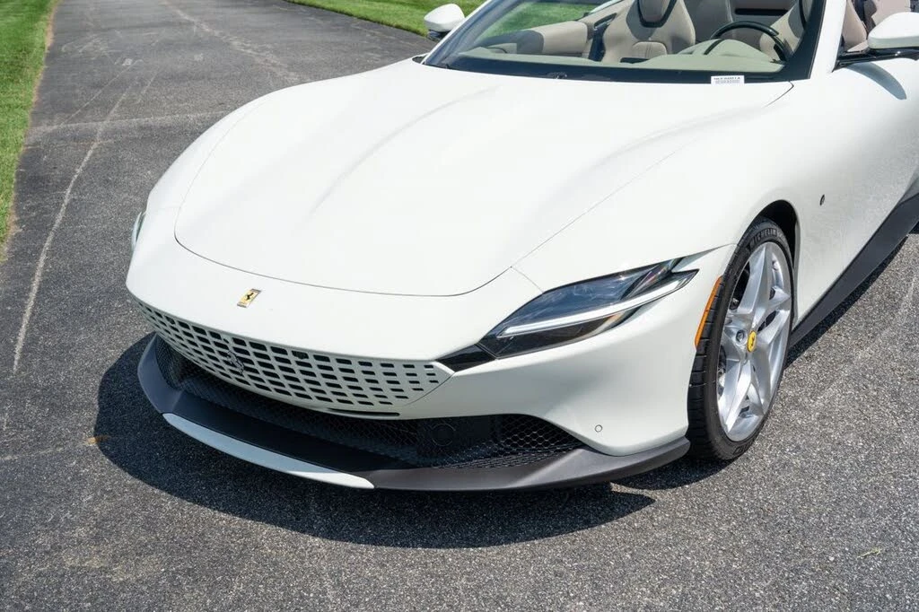 2024 Ferrari Roma Spider - Image 26 of 31