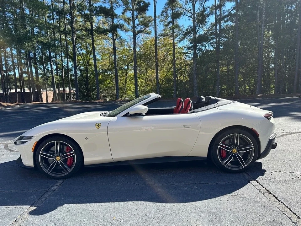 2024 Ferrari Roma Spider - Image 5 of 21