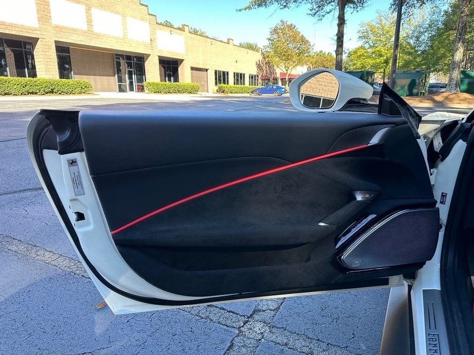 2024 Ferrari Roma Spider - Image 16 of 21