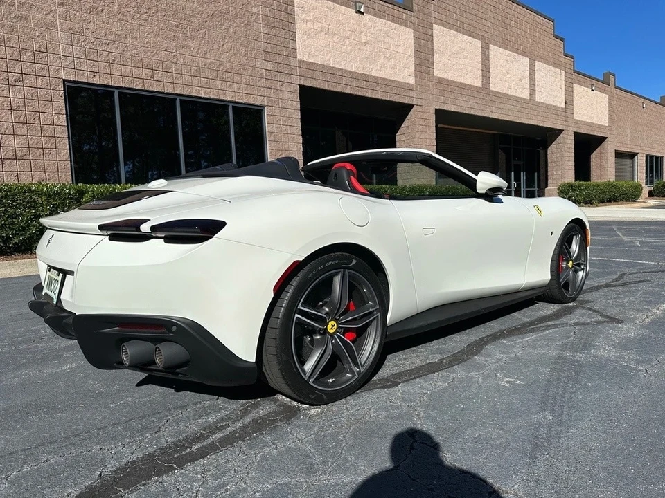 2024 Ferrari Roma Spider - Image 13 of 21