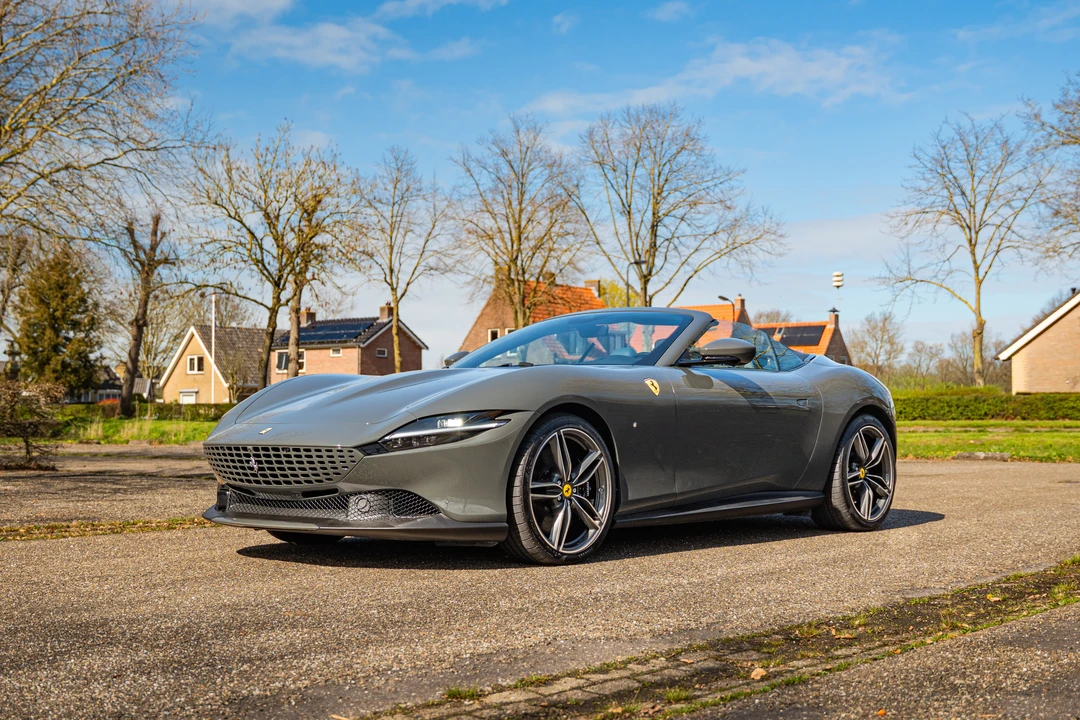2024 Ferrari Roma Spider - Image 18 of 21