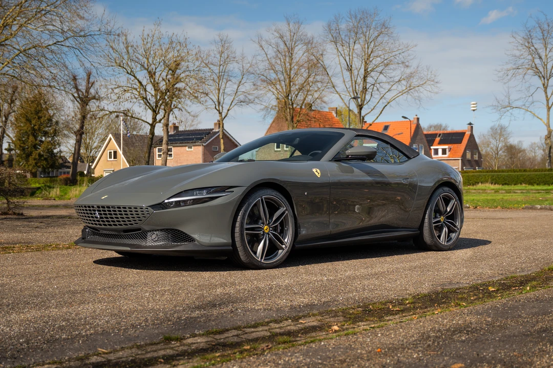 2024 Ferrari Roma Spider - Image 15 of 21