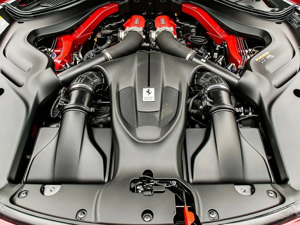 2024 Ferrari Roma Spider - Image 31 of 31