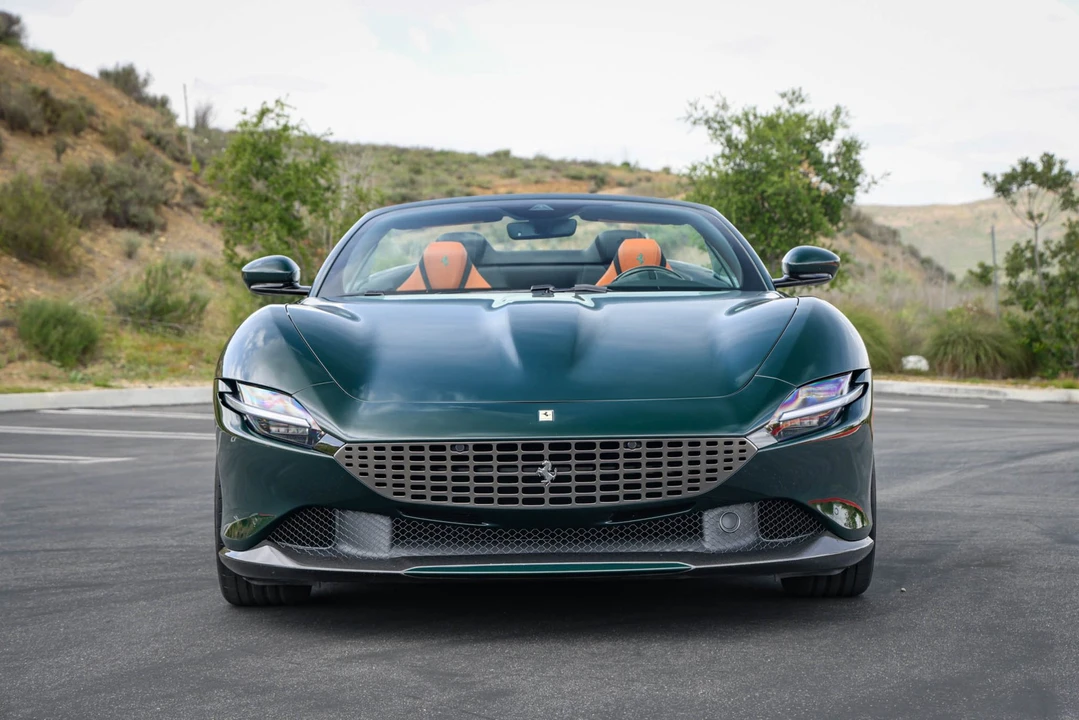 2024 Ferrari Roma Spider - Image 20 of 31