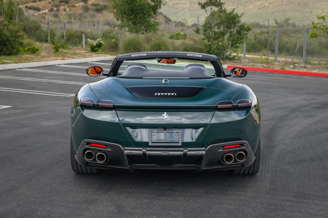 2024 Ferrari Roma Spider - Image 11 of 31