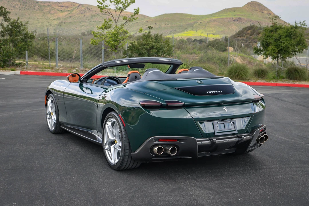 2024 Ferrari Roma Spider - Image 10 of 31