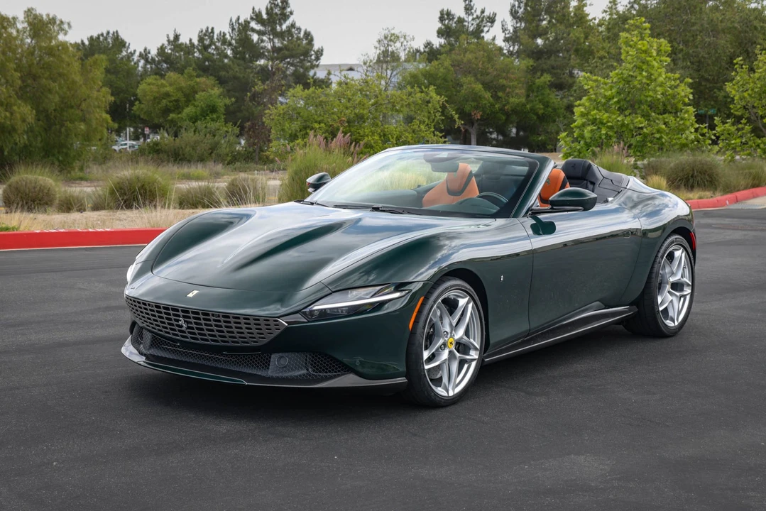2024 Ferrari Roma Spider - Image 4 of 31