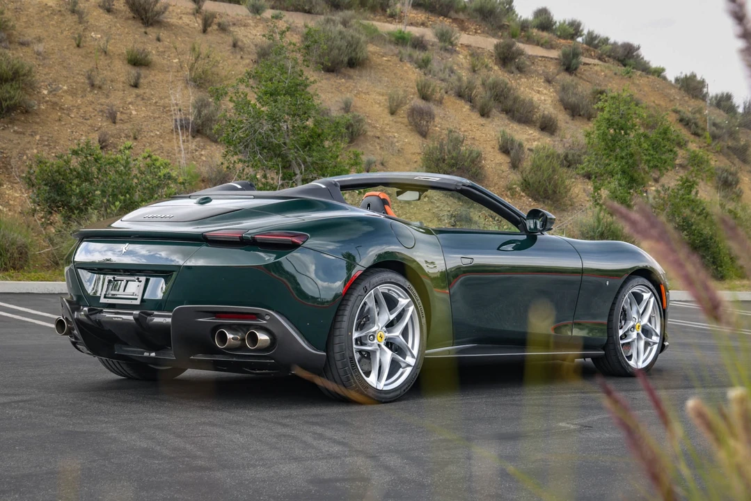 2024 Ferrari Roma Spider - Image 13 of 31