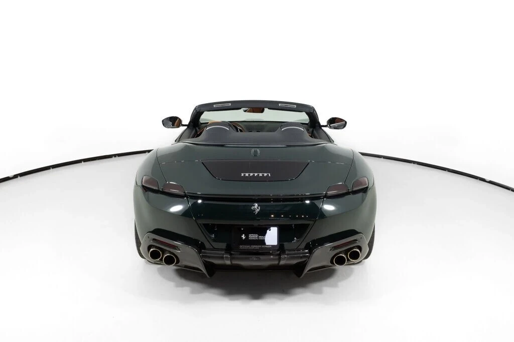 2024 Ferrari Roma Spider - Image 16 of 21