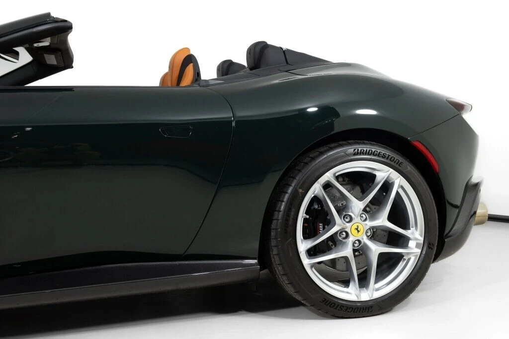 2024 Ferrari Roma Spider - Image 13 of 21