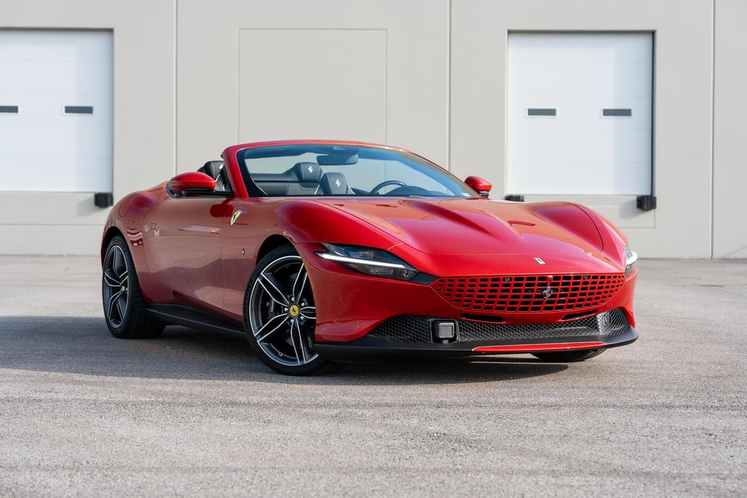 2024 Ferrari Roma Spider - Image 26 of 31