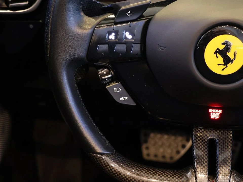 2024 Ferrari Roma Spider - Image 26 of 31