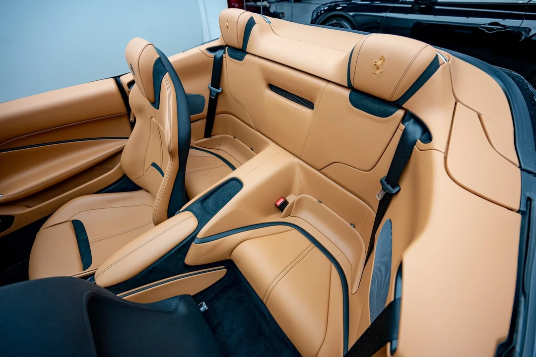 2024 Ferrari Roma Spider - Image 21 of 31