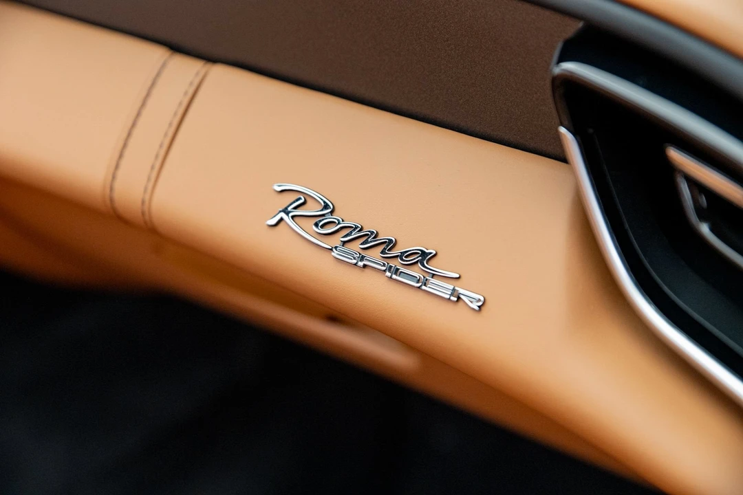 2024 Ferrari Roma Spider - Image 30 of 31