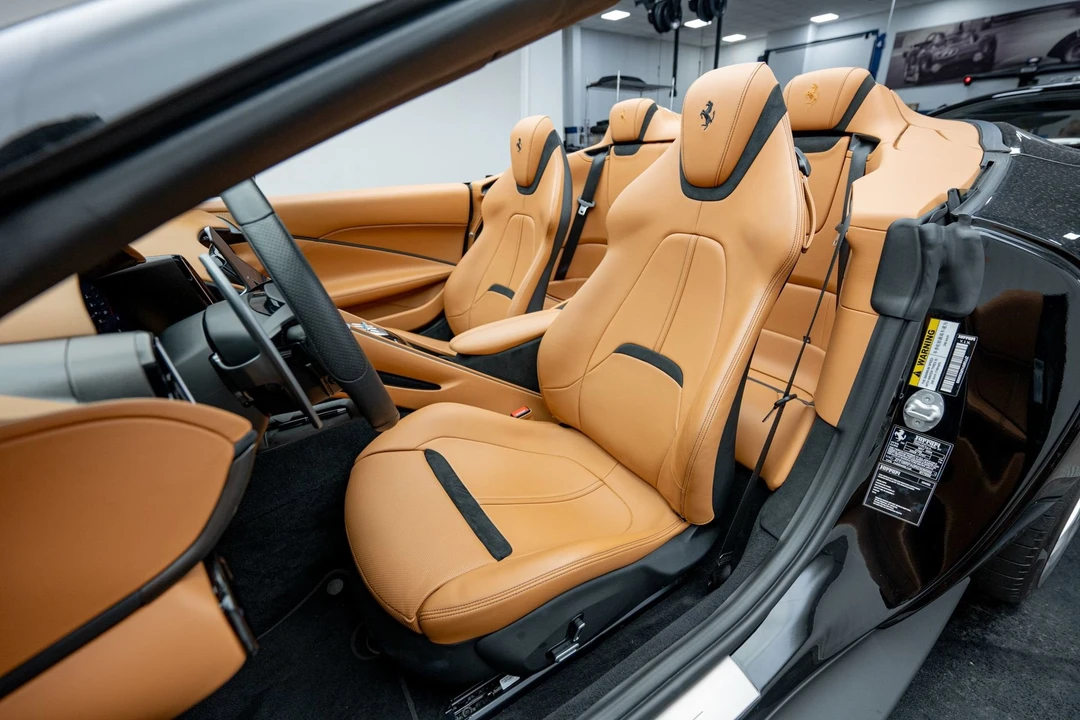 2024 Ferrari Roma Spider - Image 18 of 31
