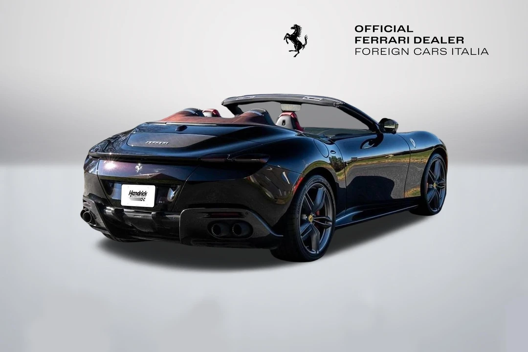 2024 Ferrari Roma Spider - Image 9 of 31
