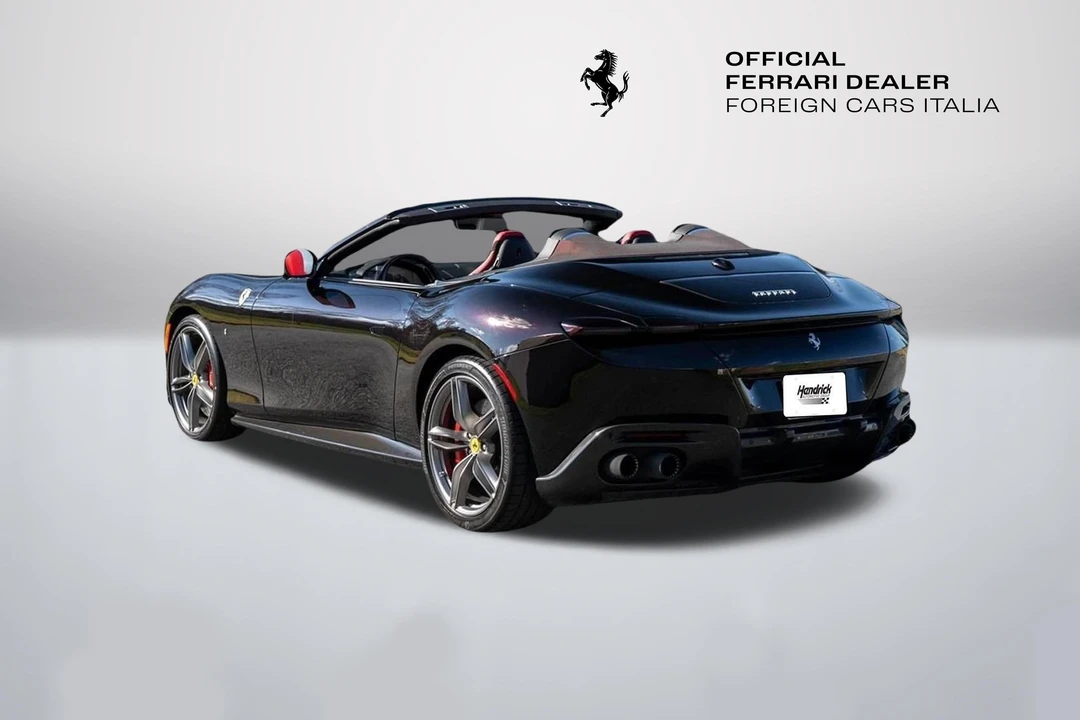 2024 Ferrari Roma Spider - Image 3 of 31