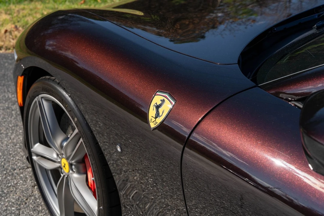 2024 Ferrari Roma Spider - Image 11 of 31