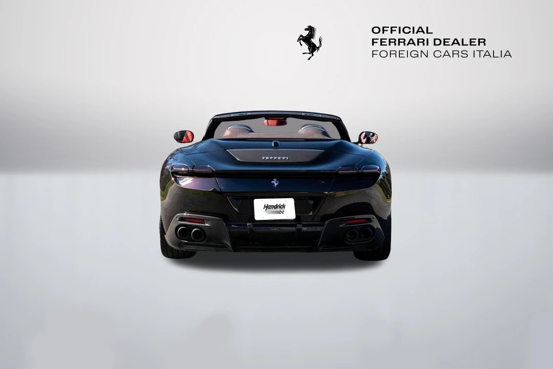 2024 Ferrari Roma Spider - Image 10 of 31