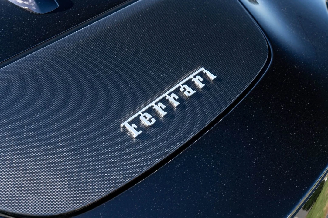 2024 Ferrari Roma Spider - Image 16 of 31