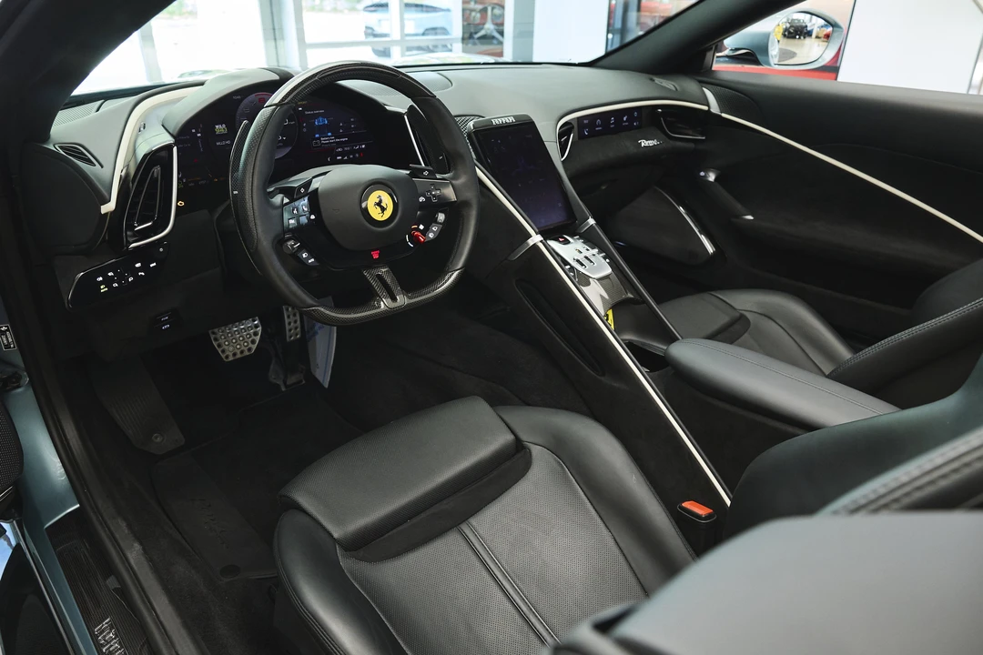 2024 Ferrari Roma Spider - Image 9 of 31