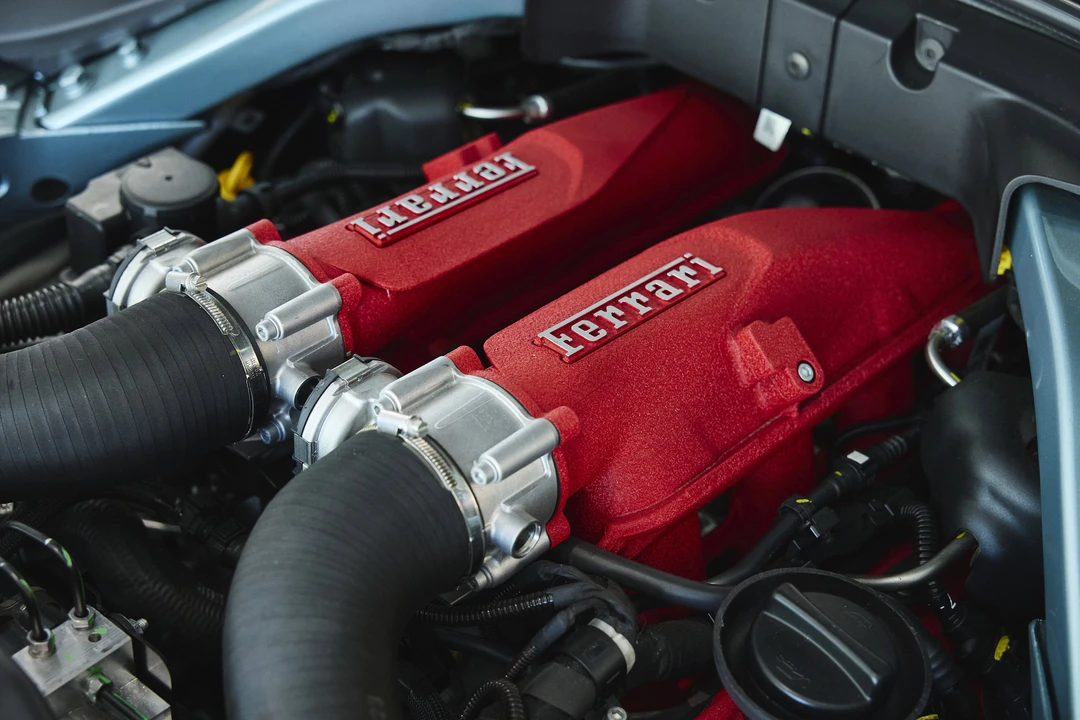 2024 Ferrari Roma Spider - Image 13 of 31