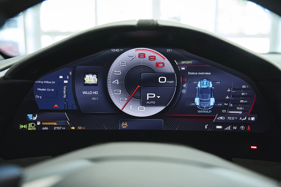 2024 Ferrari Roma Spider - Image 19 of 31