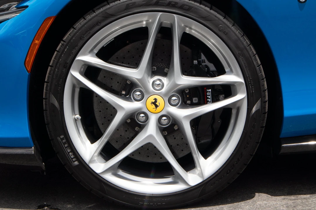 2024 Ferrari Roma Spider - Image 12 of 20