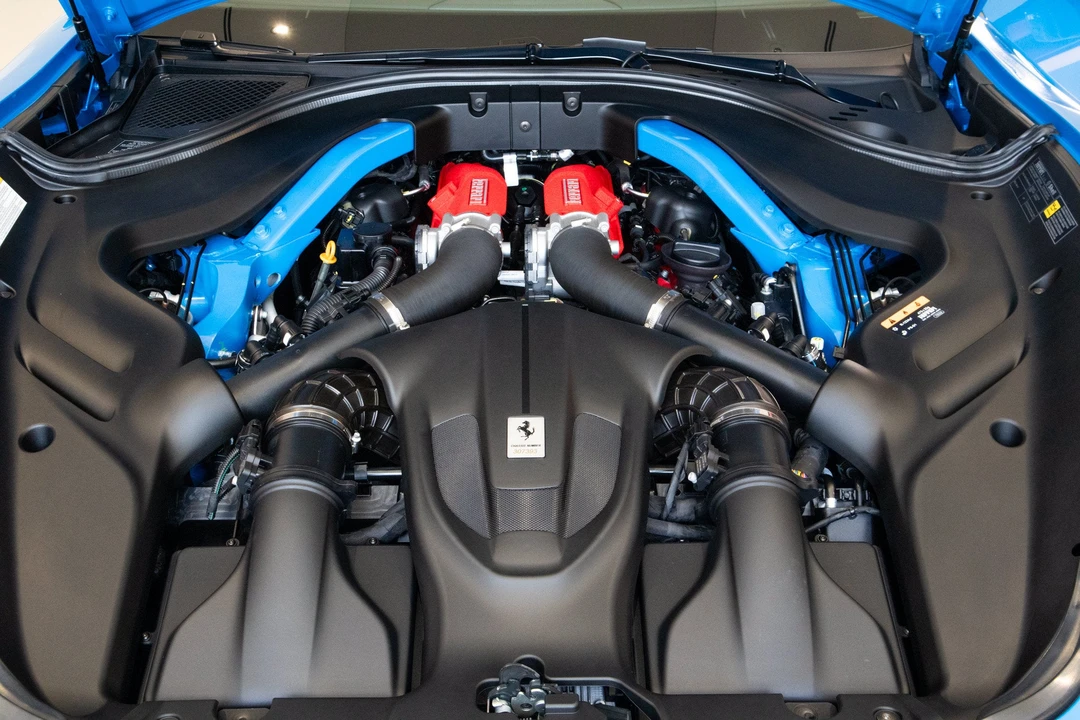 2024 Ferrari Roma Spider - Image 10 of 20