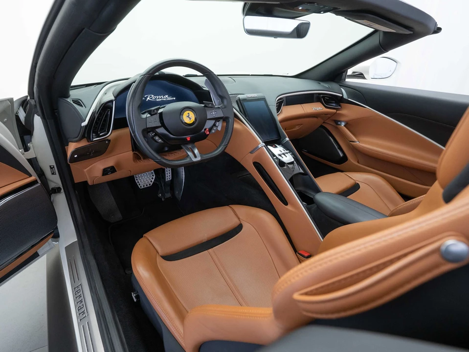 2024 Ferrari Roma Spider - Image 12 of 29